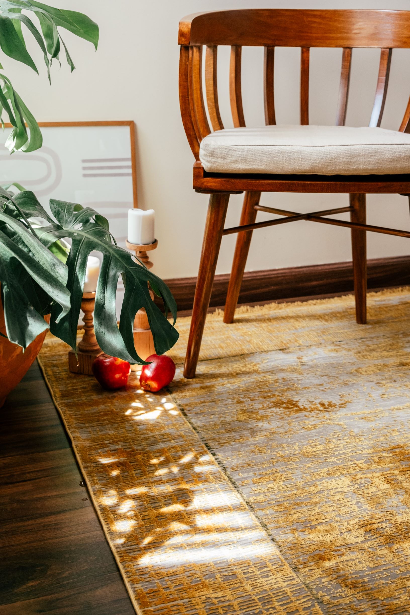 Golden Frame – Ray Rugs